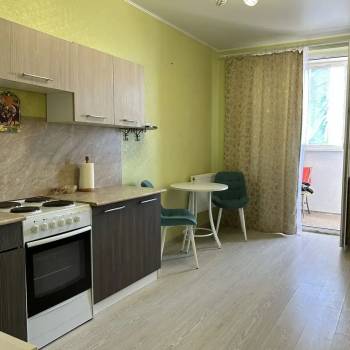 Продается 1-комнатная квартира, 37 м²