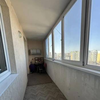 Продается 1-комнатная квартира, 37 м²