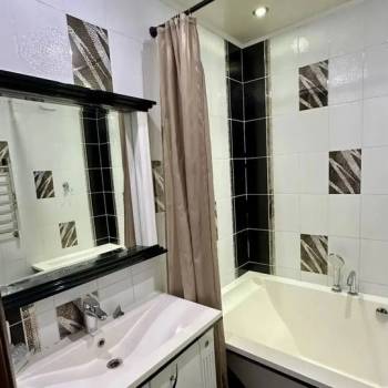 Сдается Многокомнатная квартира, 101,4 м²