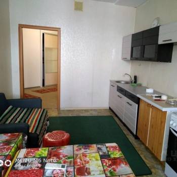 Продается 1-комнатная квартира, 61,9 м²