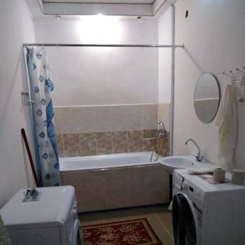 Продается 1-комнатная квартира, 61,9 м²