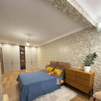 Продается 1-комнатная квартира, 69,5 м²