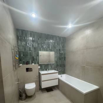 Продается 1-комнатная квартира, 69,5 м²