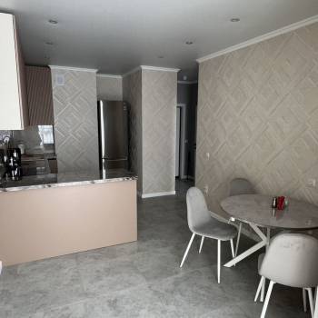 Сдается 1-комнатная квартира, 42 м²