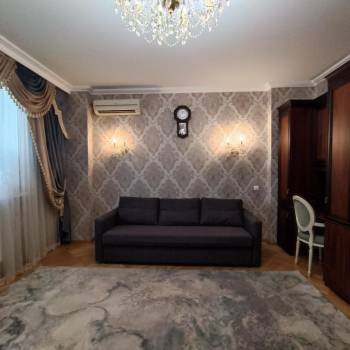 Продается 2-х комнатная квартира, 76 м²