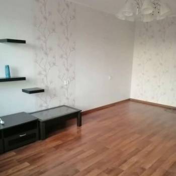 Продается 1-комнатная квартира, 40 м²