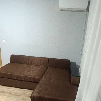 Сдается 1-комнатная квартира, 37 м²