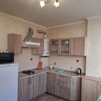 Сдается 1-комнатная квартира, 38 м²