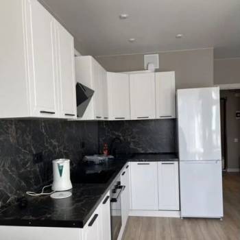 Сдается 1-комнатная квартира, 43 м²