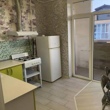 Продается 1-комнатная квартира, 35 м²