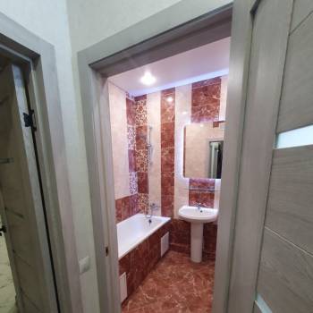 Продается 1-комнатная квартира, 41 м²