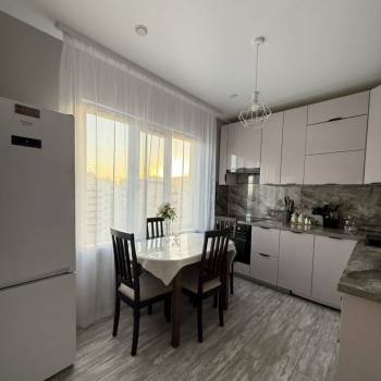 Сдается Многокомнатная квартира, 78 м²