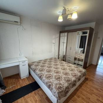 Сдается Многокомнатная квартира, 60 м²