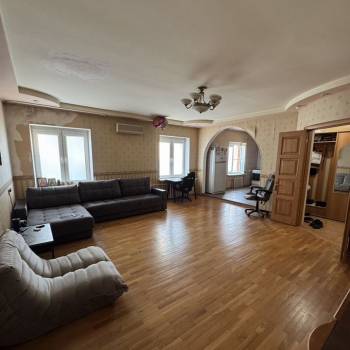 Продается 2-х комнатная квартира, 85,9 м²