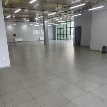Сдается Нежилое помещение, 430 м²