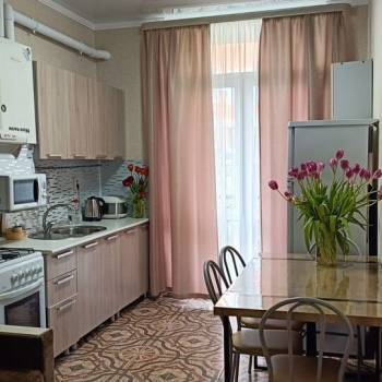 Продается 1-комнатная квартира, 40 м²