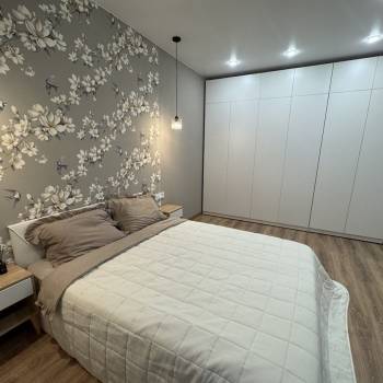 Продается 1-комнатная квартира, 40,7 м²