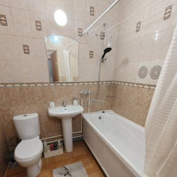 Сдается 1-комнатная квартира, 42 м²