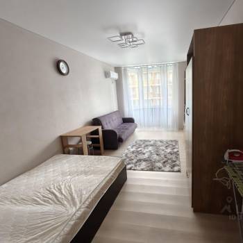 Сдается 1-комнатная квартира, 42 м²
