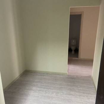 Продается 1-комнатная квартира, 42 м²
