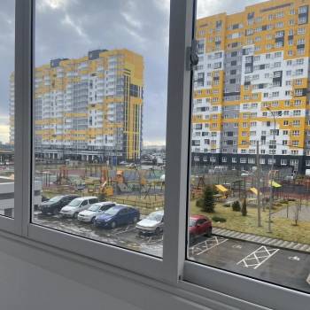 Продается 1-комнатная квартира, 42 м²
