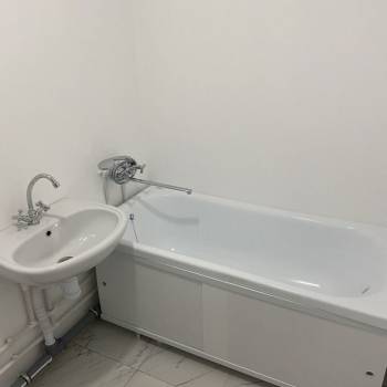Продается 1-комнатная квартира, 42 м²