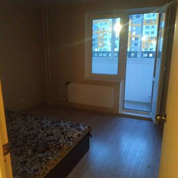 Продается 1-комнатная квартира, 42 м²