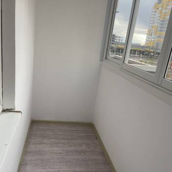 Продается 1-комнатная квартира, 42 м²