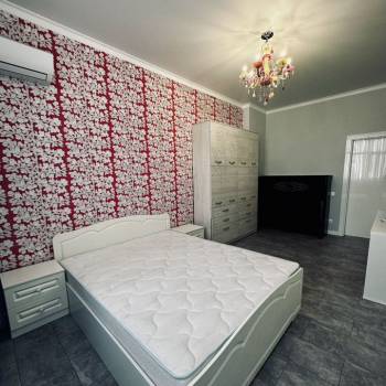 Продается Многокомнатная квартира, 140 м²