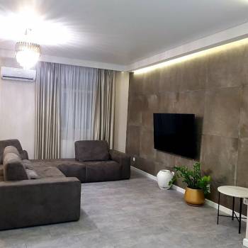 Продается Многокомнатная квартира, 140 м²