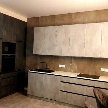 Продается Многокомнатная квартира, 140 м²