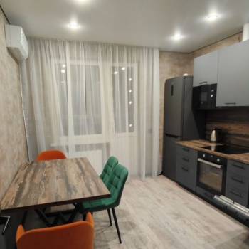 Сдается 2-х комнатная квартира, 78 м²