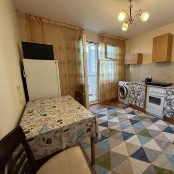 Сдается 1-комнатная квартира, 45 м²
