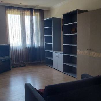 Сдается 1-комнатная квартира, 51,4 м²