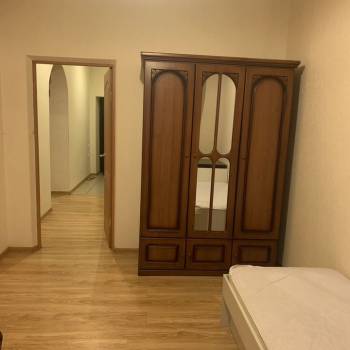 Сдается Многокомнатная квартира, 100 м²