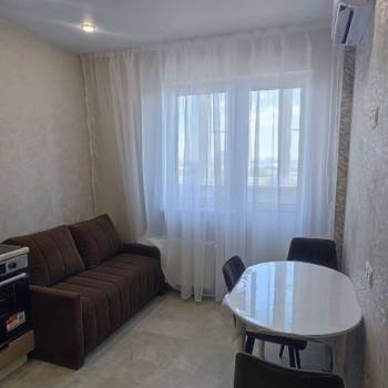 Сдается 1-комнатная квартира, 43,6 м²