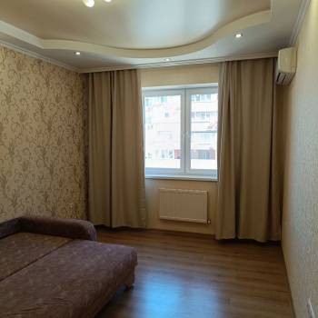 Сдается 2-х комнатная квартира, 76,3 м²