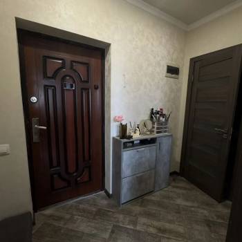 Продается 1-комнатная квартира, 42,9 м²