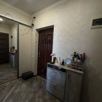 Продается 1-комнатная квартира, 42,9 м²