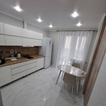 Сдается 1-комнатная квартира, 42 м²