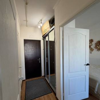 Продается 1-комнатная квартира, 36 м²