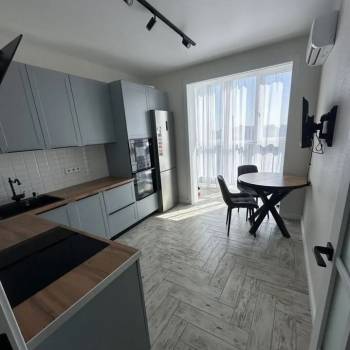 Сдается 2-х комнатная квартира, 65 м²