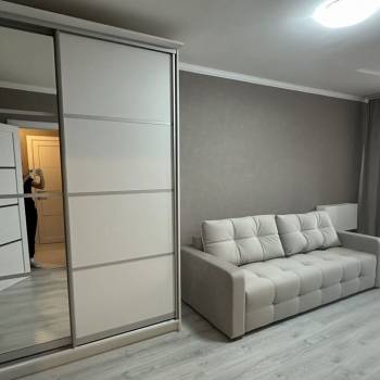 Продается 1-комнатная квартира, 35,6 м²