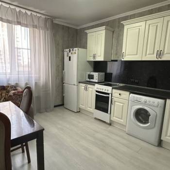 Продается 1-комнатная квартира, 35,6 м²
