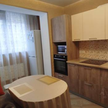 Продается 1-комнатная квартира, 46 м²