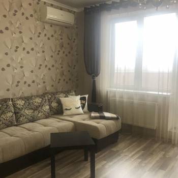 Сдается 2-х комнатная квартира, 79,4 м²