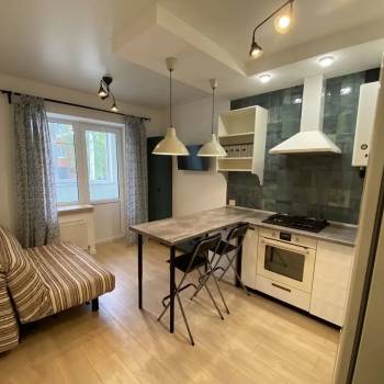 Сдается 1-комнатная квартира, 43 м²