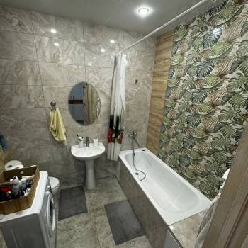 Сдается 1-комнатная квартира, 50 м²