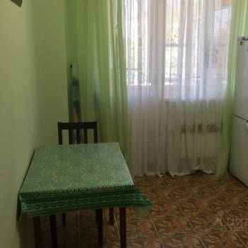 Сдается 1-комнатная квартира, 42 м²