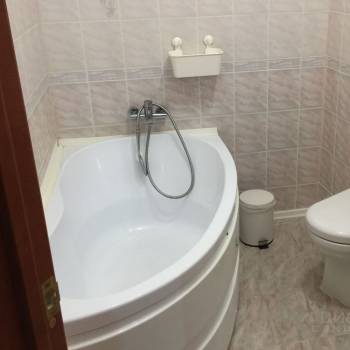 Сдается 1-комнатная квартира, 42 м²